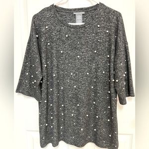 Chelsea & Theodore size small Heathered black sweater with faux pearls